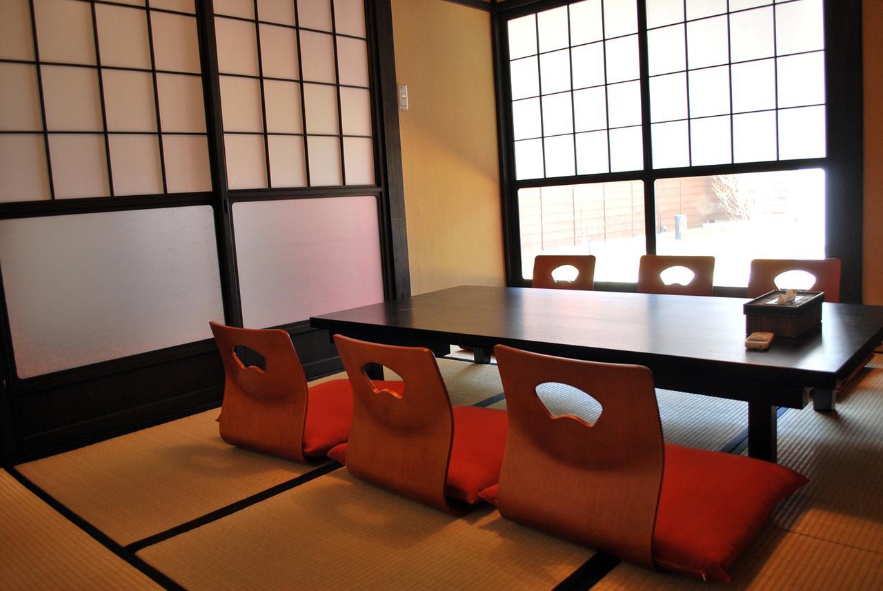 Hida Takayama Relax Hostel Bettei Fuji Экстерьер фото